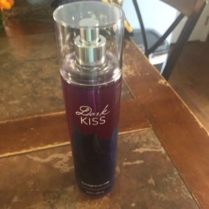 Dark kiss bath and body works